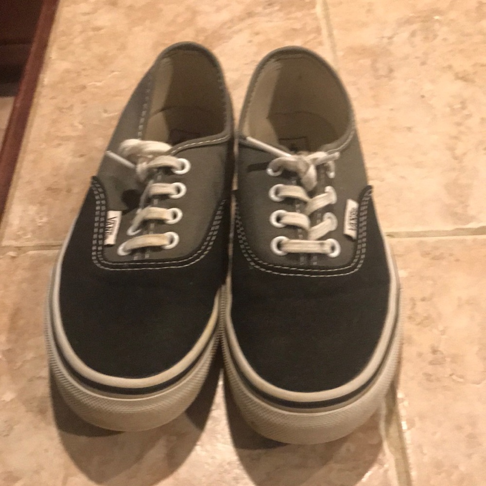 Boys shoes